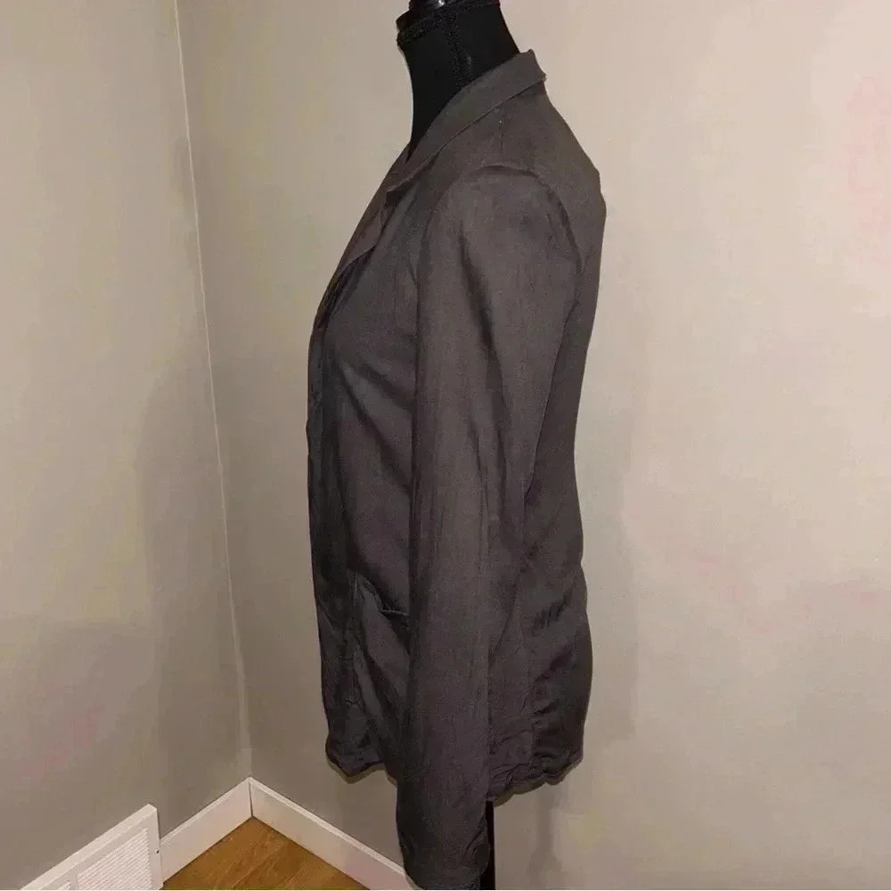 Aritzia - Talula Blazer - Picture 2 of 6